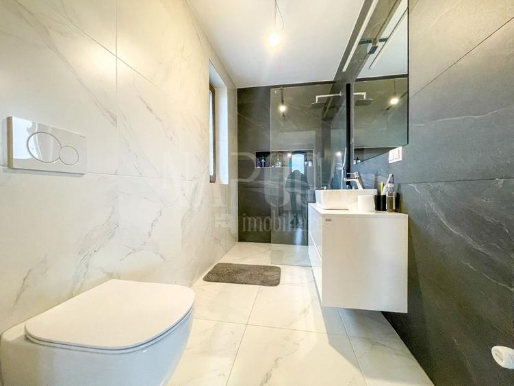 Casă individuală cu 6 camere cu Canalizare în Borhanci