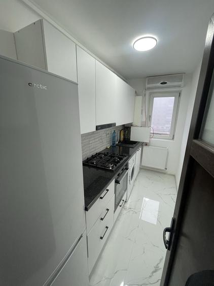 Apartament cu 2 camere decomandat în 9 Mai