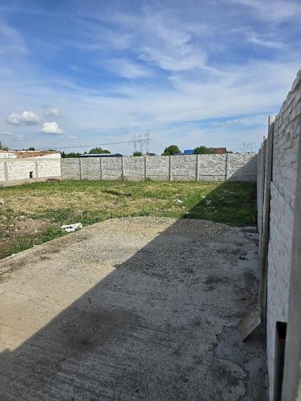 Teren de 320 mp, în Postăvari