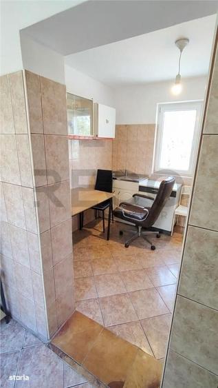 Apartament cu 3 camere decomandat în Decebal