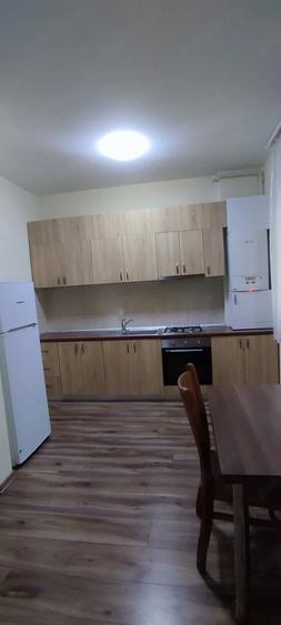 Apartament cu 2 camere decomandat în Spitalul Județean