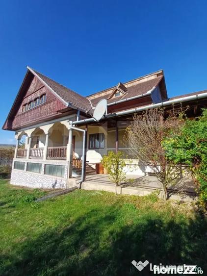 Casă cu 3 camere cu Teren 11508 Mp în Copăceni