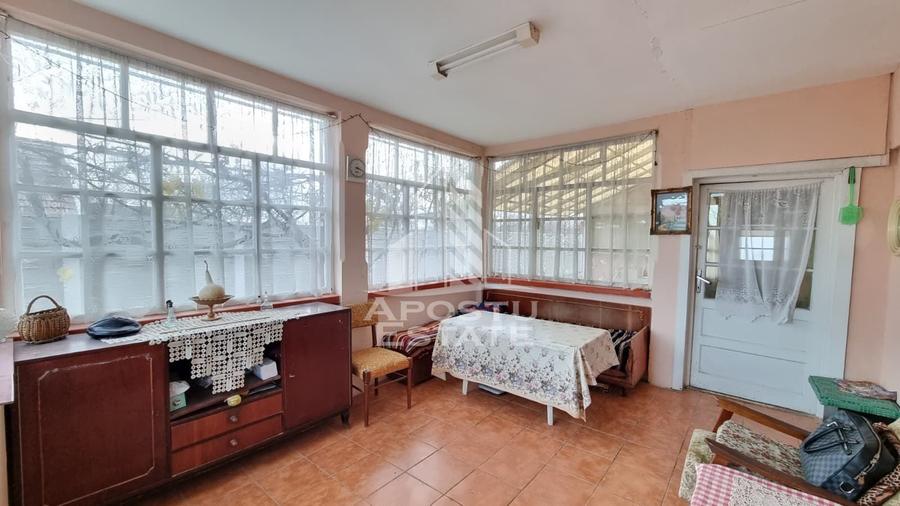 Casă individuală cu 3 camere cu Canalizare în Giarmata