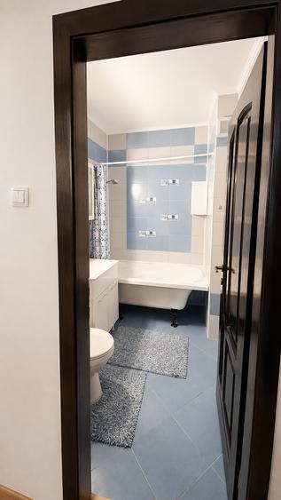 Apartament cu 4 camere decomandat, mobilat în Tătărași