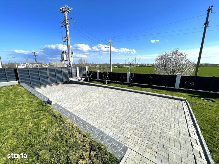 Casă cu 3 camere cu Teren 625 Mp în Păulești