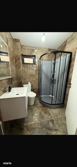 Casă cu 4 camere cu Teren 230 Mp în Central