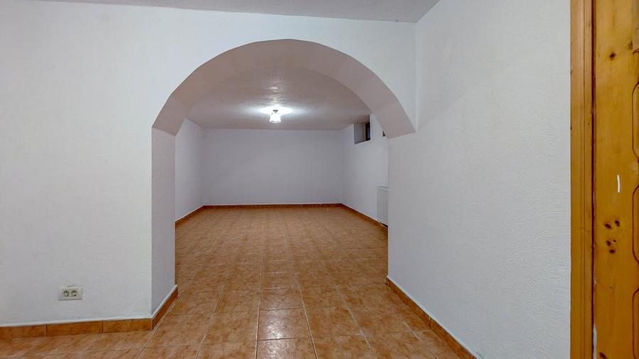 Casă individuală cu 7 camere cu Canalizare în Herăstrău