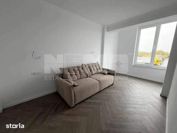 Apartament cu 3 camere semidecomandat în Central