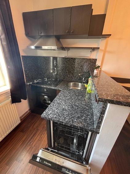 Apartament cu 3 camere decomandat în Aradului