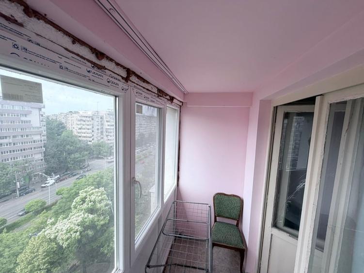 Apartament cu 3 camere semidecomandat, mobilat în Lujerului