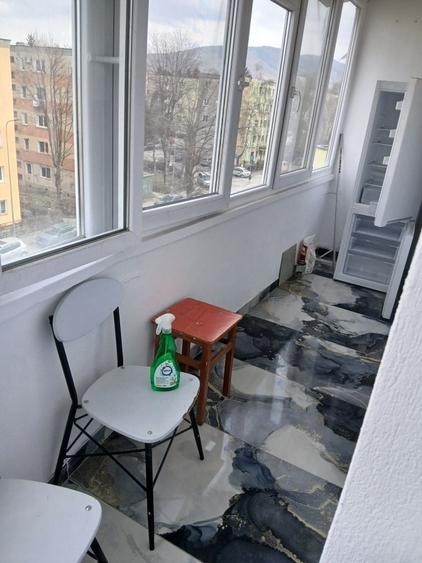 Apartament cu 3 camere decomandat în Crizbav