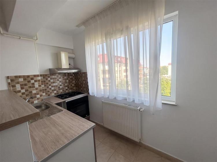 Apartament cu 2 camere decomandat, mobilat în Burdujeni