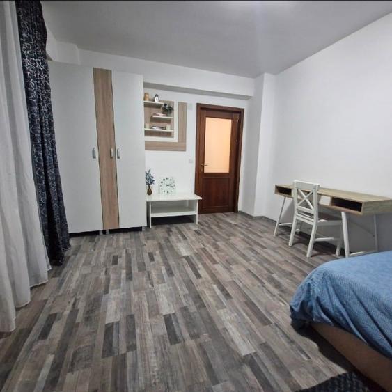 Garsonieră decomandată, mobilată în Cug