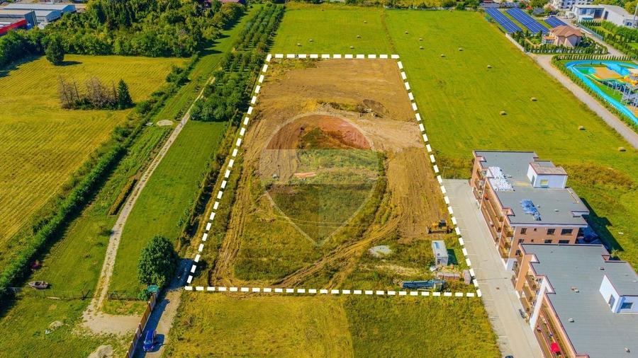 Teren Construcții intravilan de 8272 mp, în Griviței