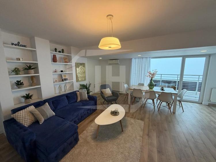 Apartament cu 5 camere decomandat, mobilat în Bună Ziua