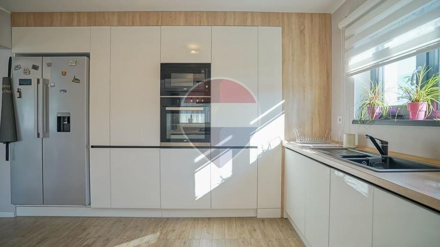 Casă individuală cu 4 camere cu Teren 400 Mp în Tărlungeni