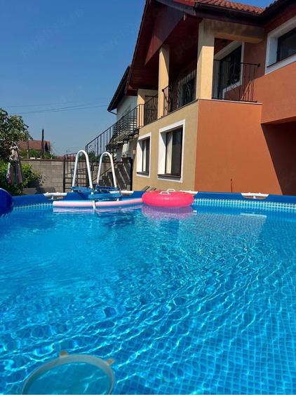 Apartament cu 2 camere semidecomandat în Ghiroda