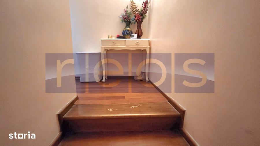 Casă cu 4 camere cu Teren 235 Mp în Central