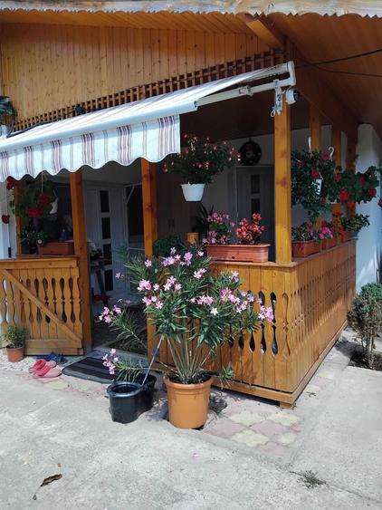 Casă cu 4 camere în Tisău