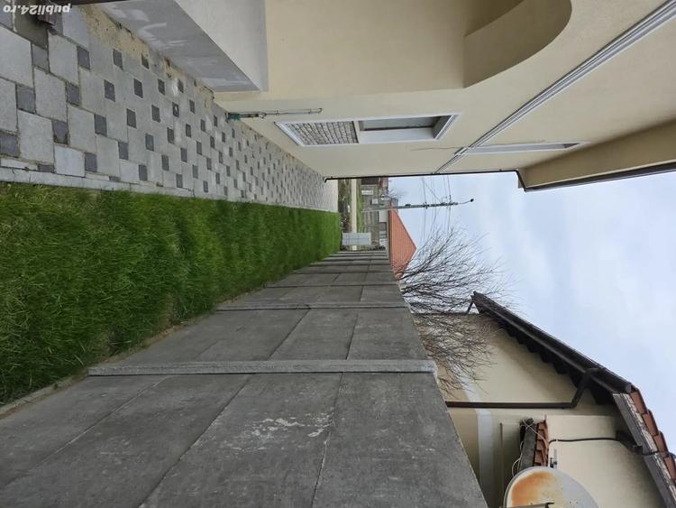 Casă cu Teren 300 Mp în Giarmata