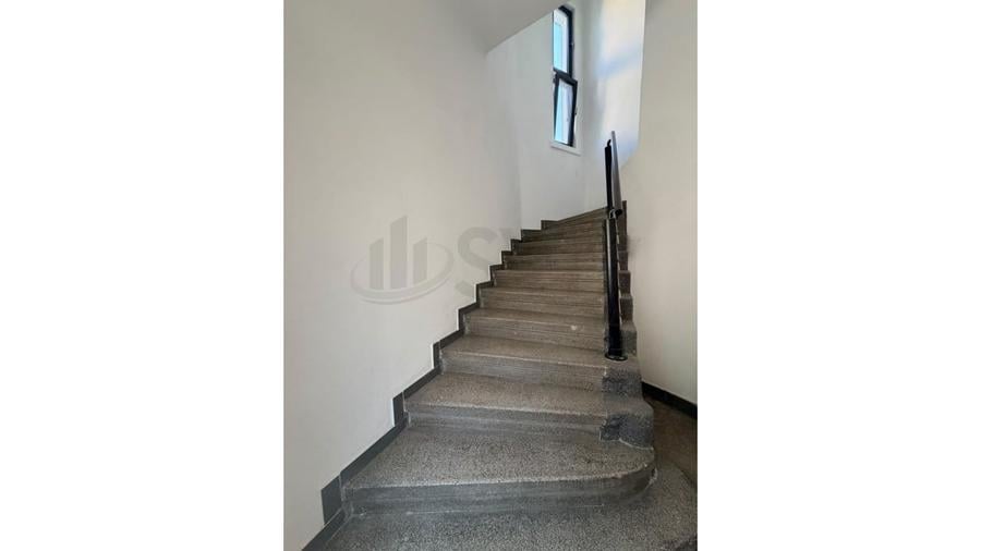 Casă cu 10 camere cu Canalizare în Dacia