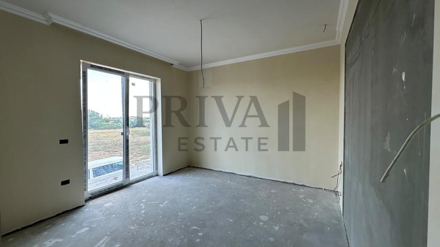 Duplex cu 5 camere cu Canalizare în Moșnița Nouă