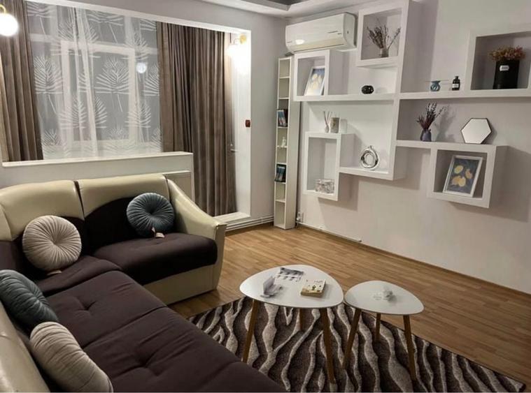 Apartament cu 2 camere semidecomandat în Podu Roș