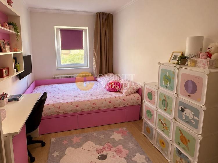 Apartament cu 3 camere decomandat, mobilat în Păcurari
