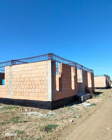 Casă cu 4 camere cu Teren 500 Mp în Central