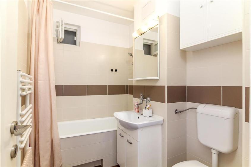 Apartament cu 2 camere decomandat, mobilat în Zorilor