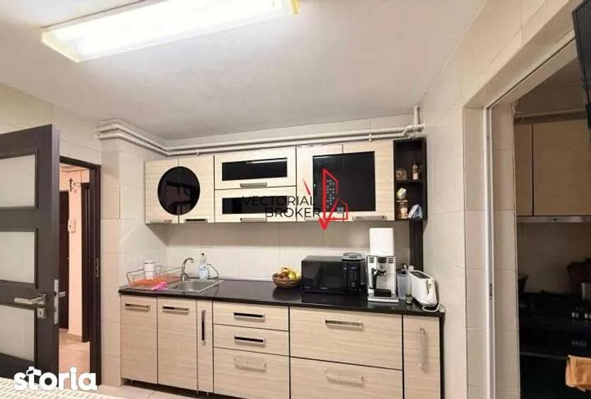 Apartament 3 camere Dristor Metrou - 1