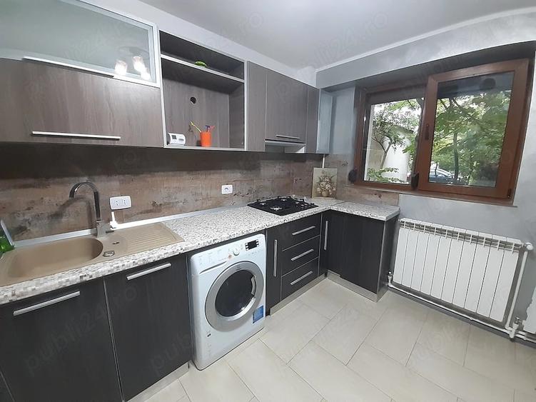 Garsonieră decomandată în Micro 21
