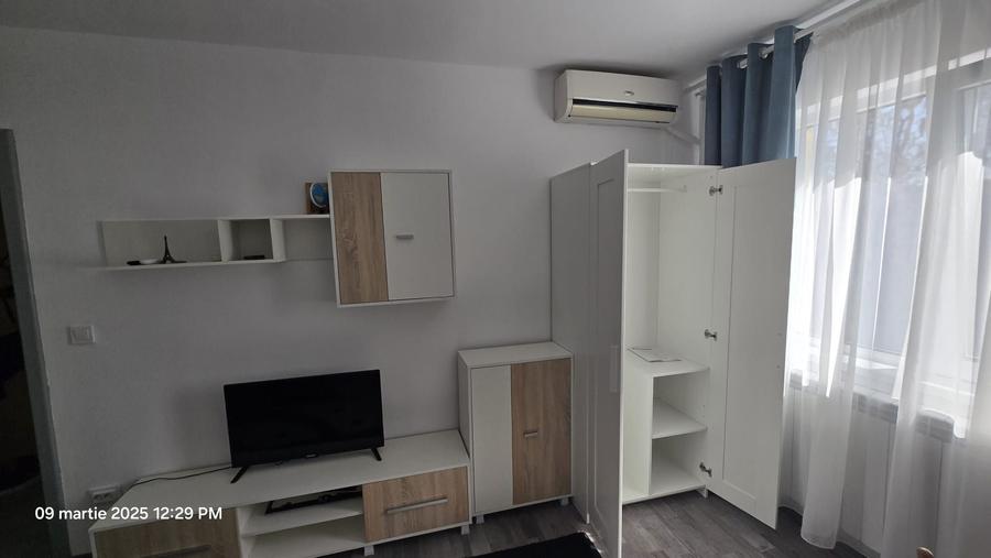 Apartament cu 2 camere semidecomandat în Primăverii