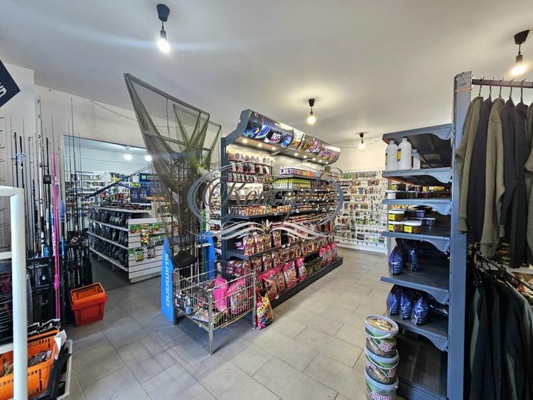 Spațiu comercial, de 96.230003356934 mp, în Gară