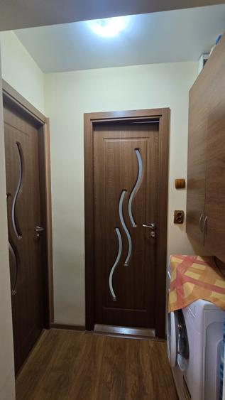 Apartament cu 2 camere semidecomandat în Est