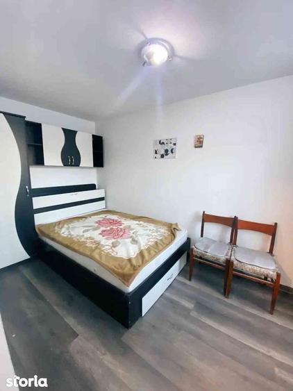 Apartament cu 3 camere în Tătărași
