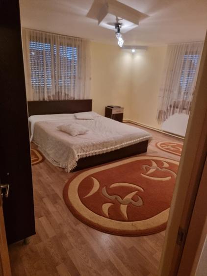 Casă individuală cu 6 camere cu Canalizare în Iaslovăț