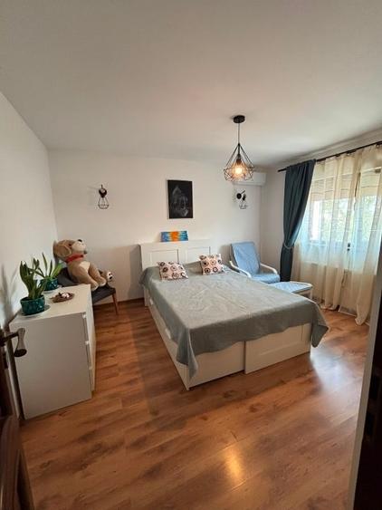 Casă individuală cu 5 camere cu Canalizare în Clinceni