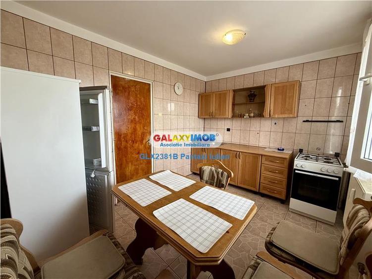 Apartament cu 2 camere semidecomandat, mobilat în Dristor
