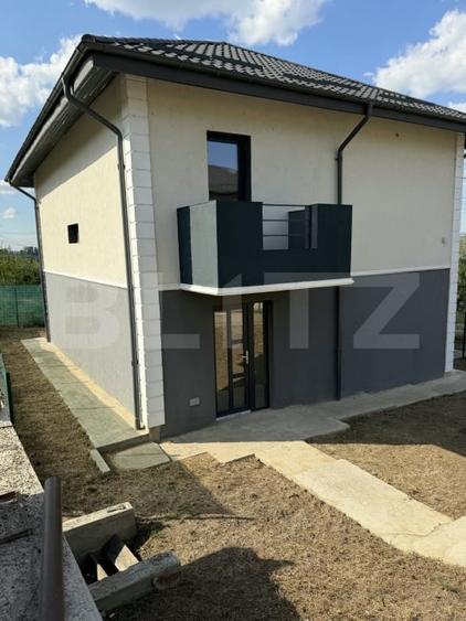 Casă individuală cu 4 camere cu Teren 425 Mp în Tomești