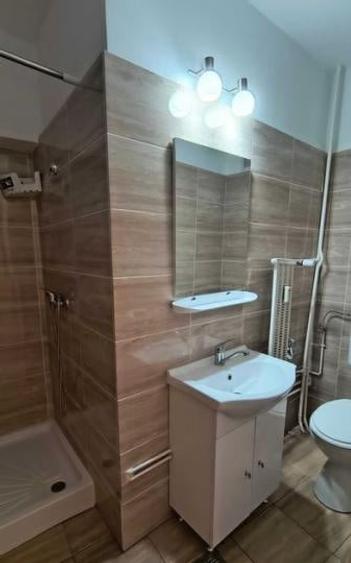 Apartament cu 4 camere decomandat, mobilat în Kiseleff