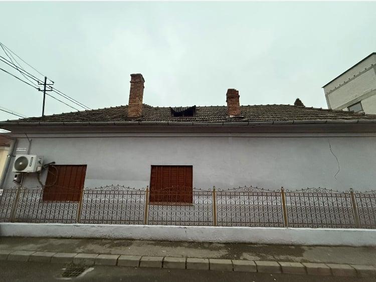 Casă individuală cu 4 camere cu Canalizare în Someșeni