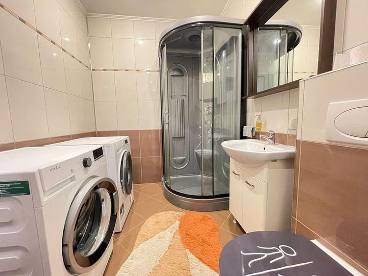 Apartament cu 2 camere decomandat în Lotrioara