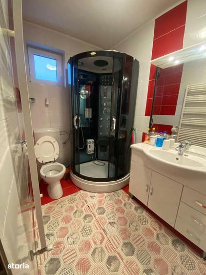 Casă cu 4 camere cu Teren 120 Mp în Florești