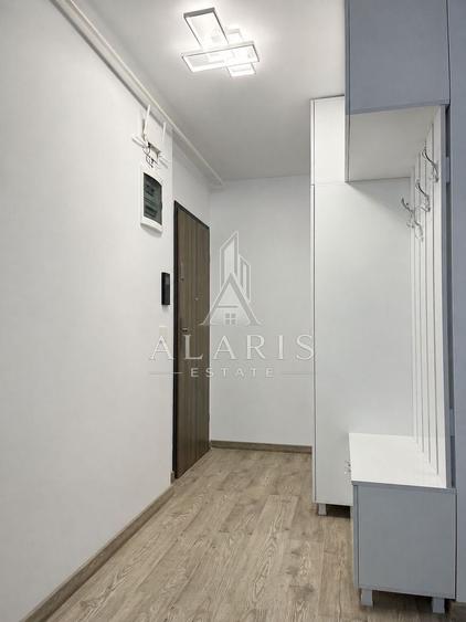 Apartament cu 2 camere semidecomandat, mobilat în Soarelui
