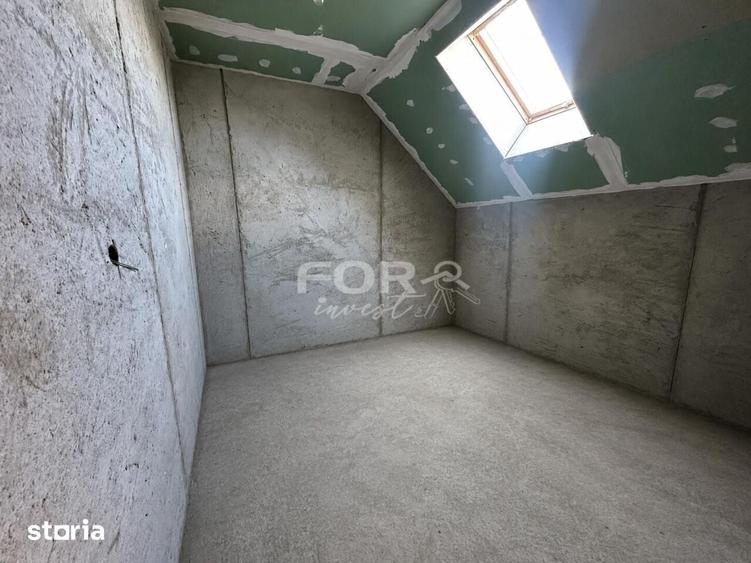 Casă cu 5 camere cu Teren 522 Mp în Sântandrei