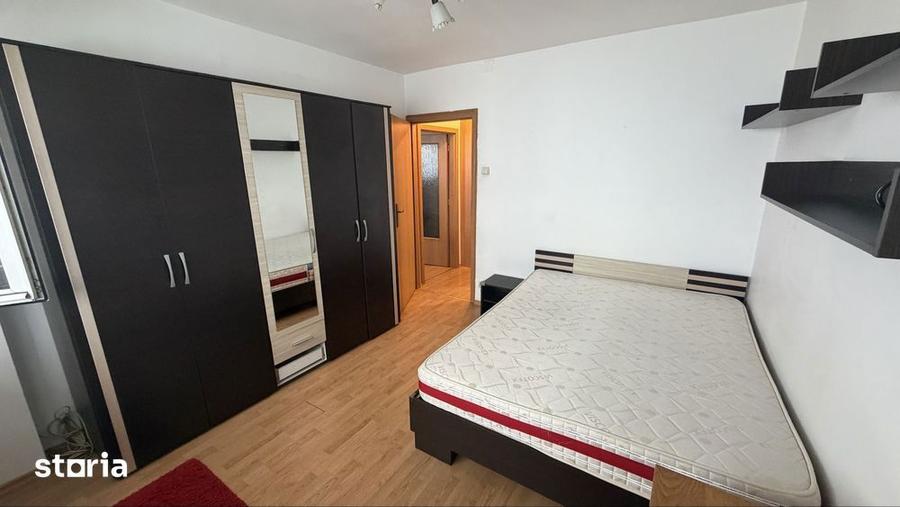 Apartament cu 3 camere semidecomandat, mobilat în Berceni