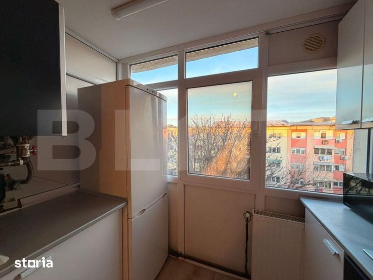 Apartament cu 3 camere decomandat în 1 Mai