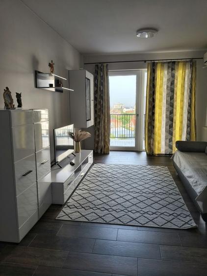 Apartament cu 3 camere în Central