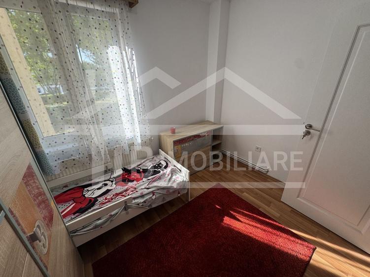 Apartament cu 3 camere,  decomandat, 54 mp, zona E-ON - 7